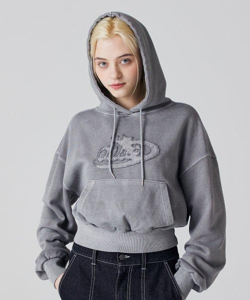 피그먼트 패치 자수 크롭 후드 쿨그레이