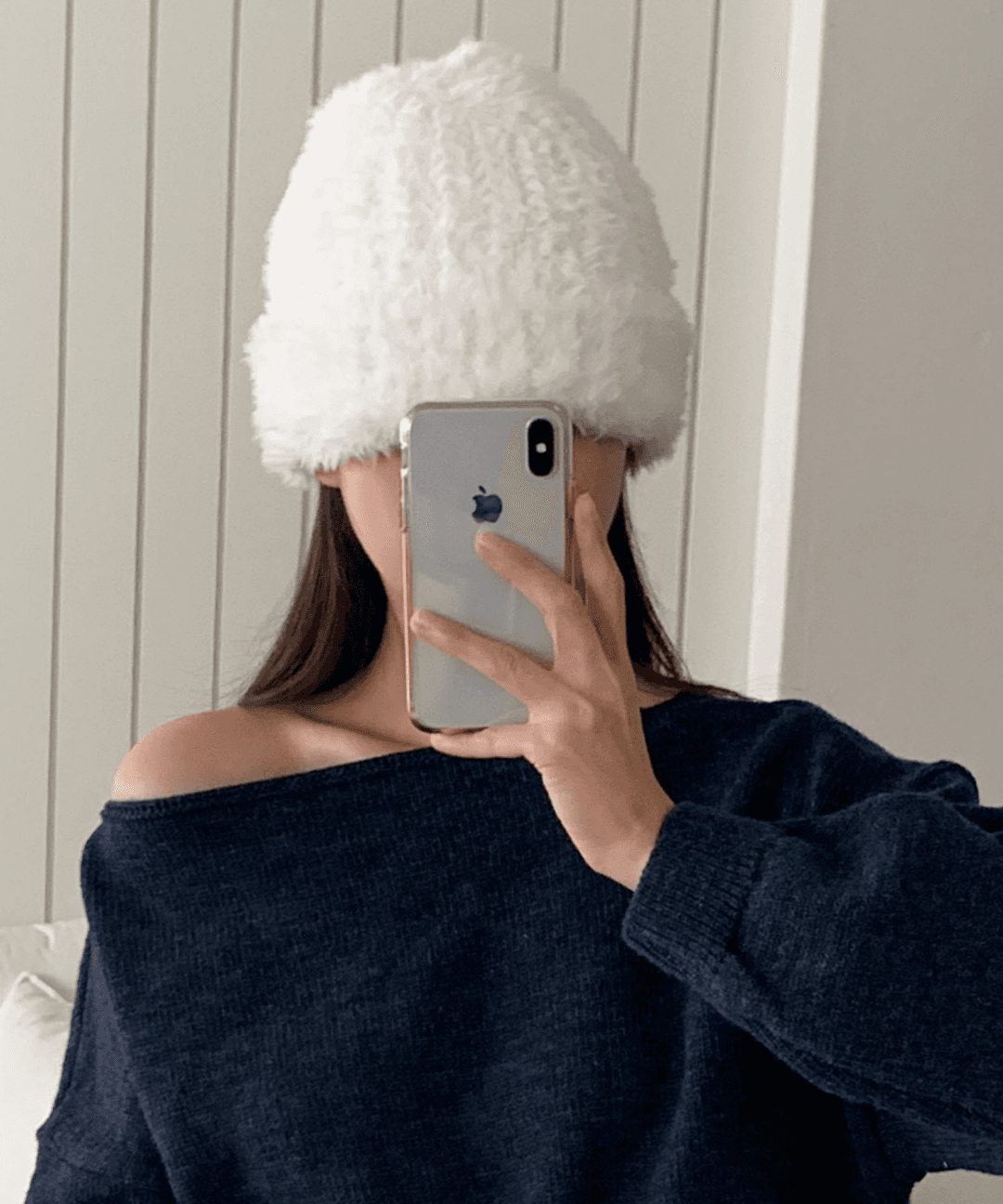 샤콘 [얼굴소멸🖤/1+1할인] 소프트 퍼 비니 2color / 겨울 데일리 삿포로 에스키모 이글루 도톰 방한 털 모자 소두핏