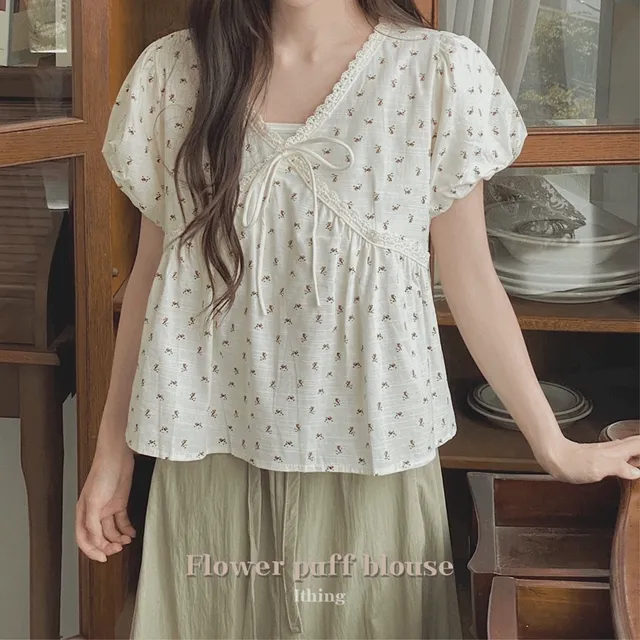 (한정수량) 잔꽃 퍼프 블라우스