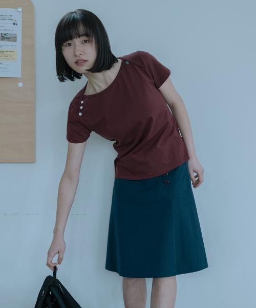 DOT BUTTON T-SHIRT, BURGUNDY