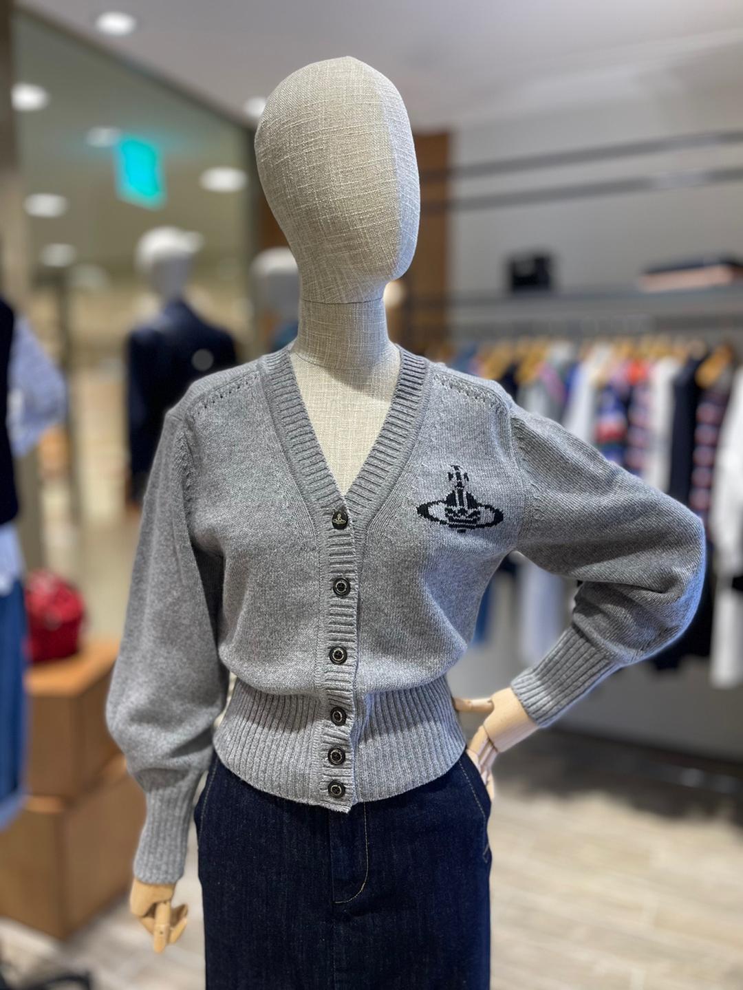 비비안웨스트우드 앵글로매니아 캐쉬 V넥 가디건 멜란지그레이(VMTUKN6760)