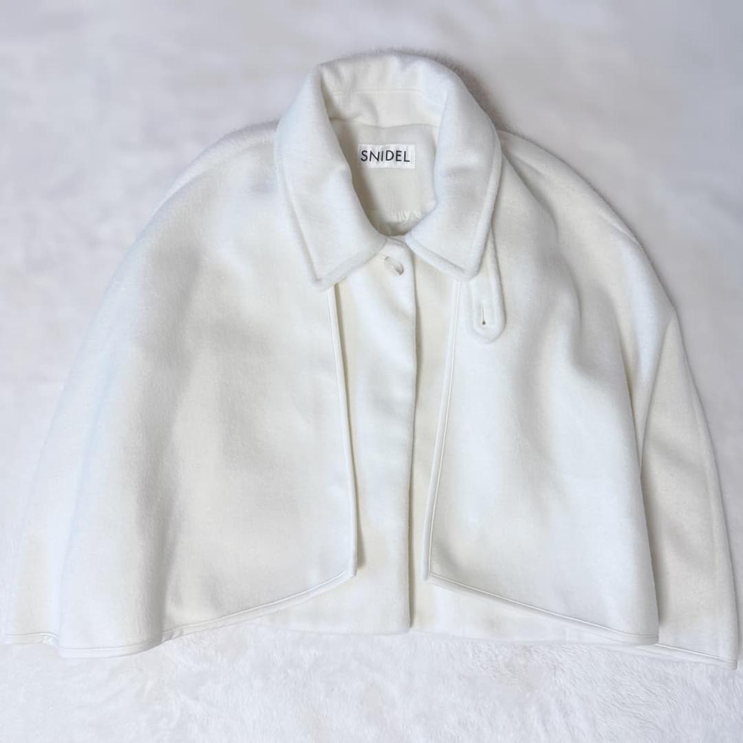 SNIDEL 히메갸루 오네갸루 달천깔 바닐라 케이프 코트 ≽^•⩊•^≼ | 후루츠패밀리