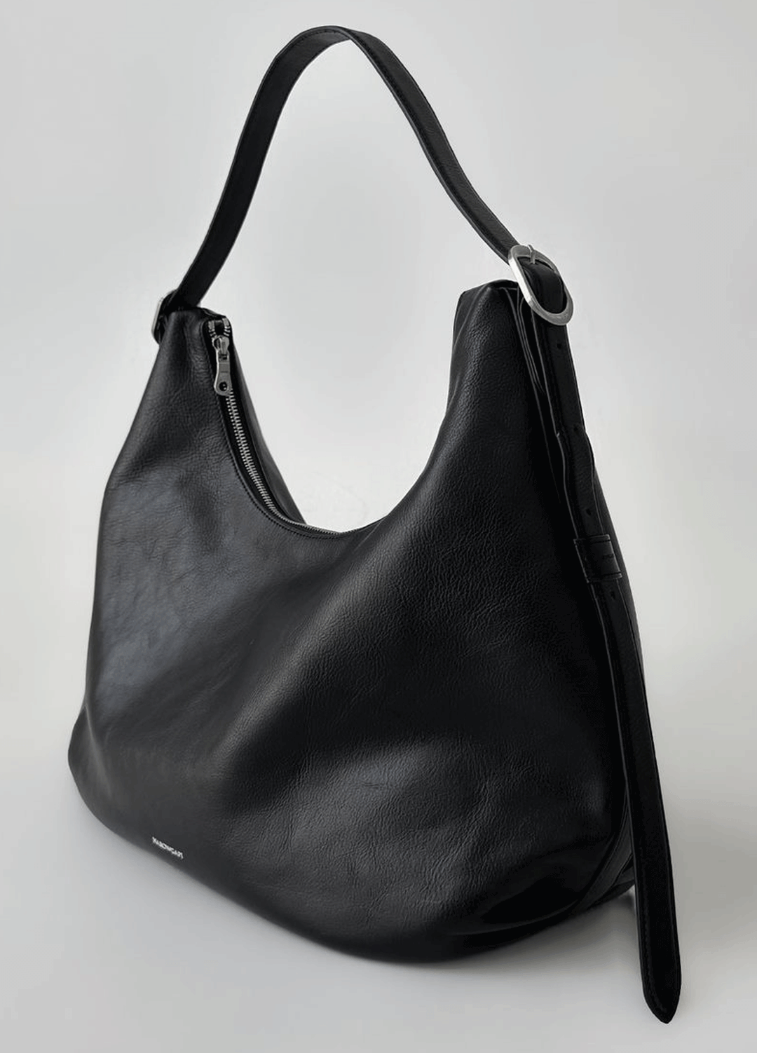 [리퍼브할인]  kisses hobo bag / black