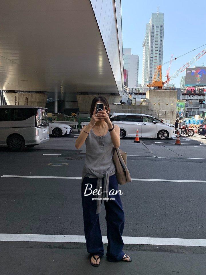 바이안 로맨티사이즈 에센셜 와플 슬리브리스 골지 라운드넥 나시 세트가능 (3 color)