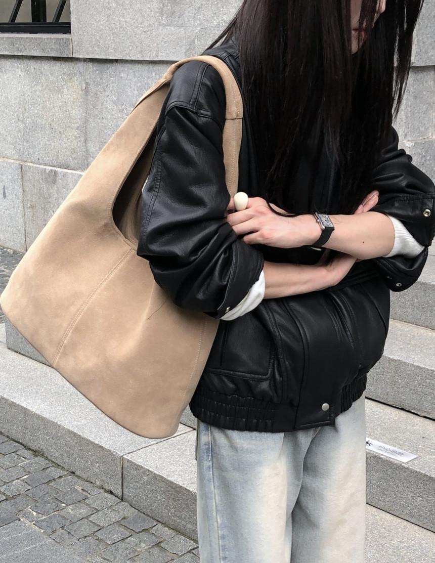 버터프레즐마켓 LeButter 르버터 빈티지 레더 블루종 가죽 가을 점퍼 핏예쁜 가죽블루종