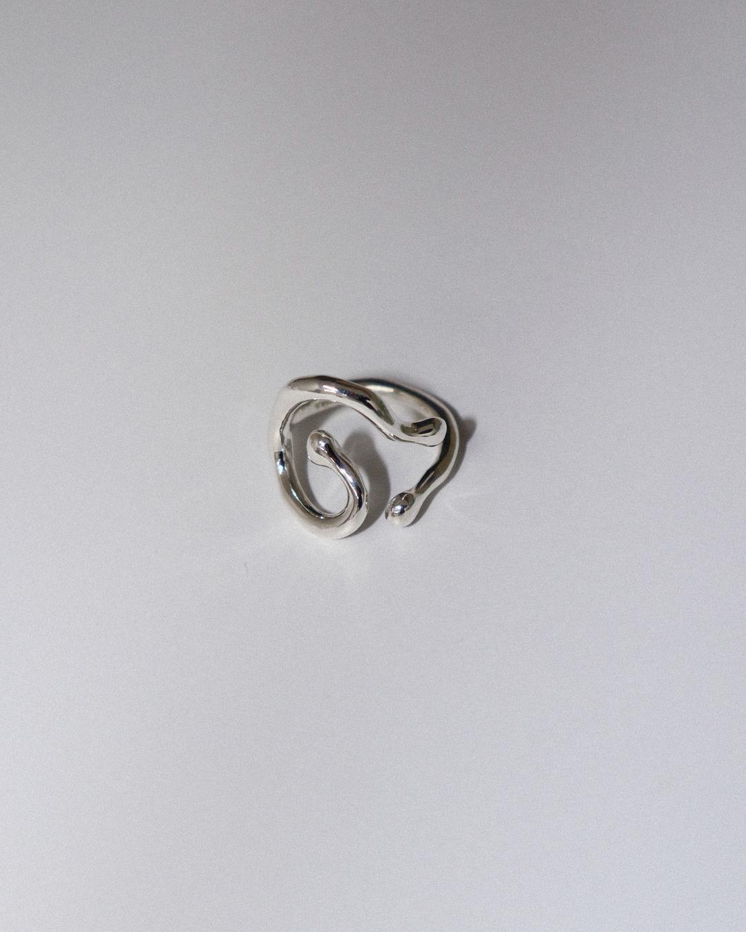 MELTING ROUND RING