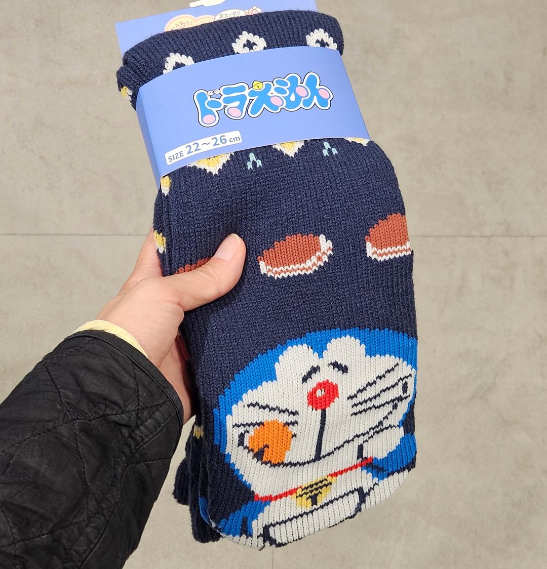 도라에몽 캐릭터 룸 수면 양말