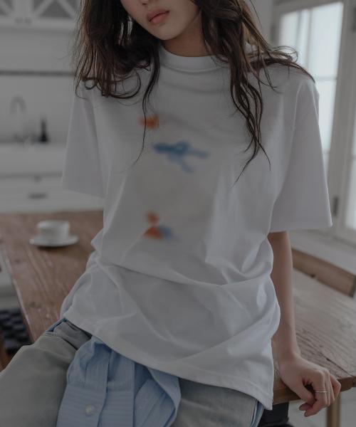 블러 파란리본 오리 오버핏 티셔츠_화이트
