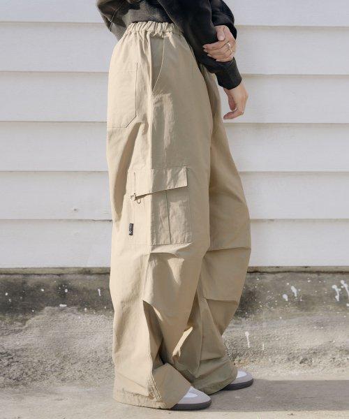 파라슈트 와이드 카고 팬츠 [SAND BEIGE]