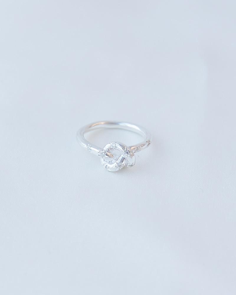 sparkling ornament ring