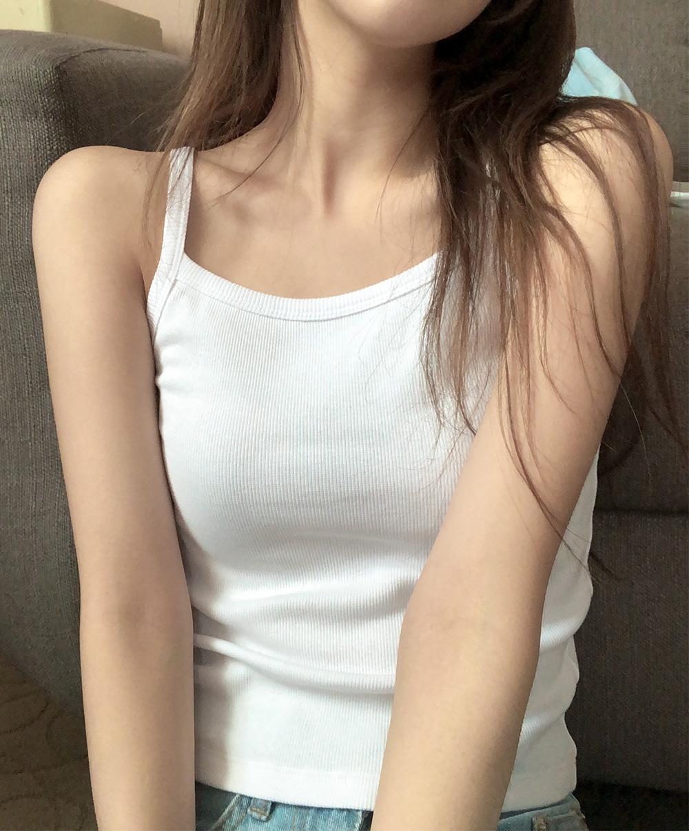 니어웨어 [단독] [여름베스트🌊] 언유즈얼리 티아 스퀘어넥 나시 (4color) 슬리브리스/크롭나시/민소매/레이어드/기본템/필수템/제작/글램핏/여름나시/썸머나시/썸머룩/휴가룩/휴양지
