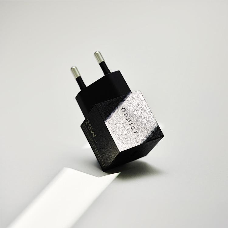 ODDICT DOT Zero 고속충전기 (25W C타입)
