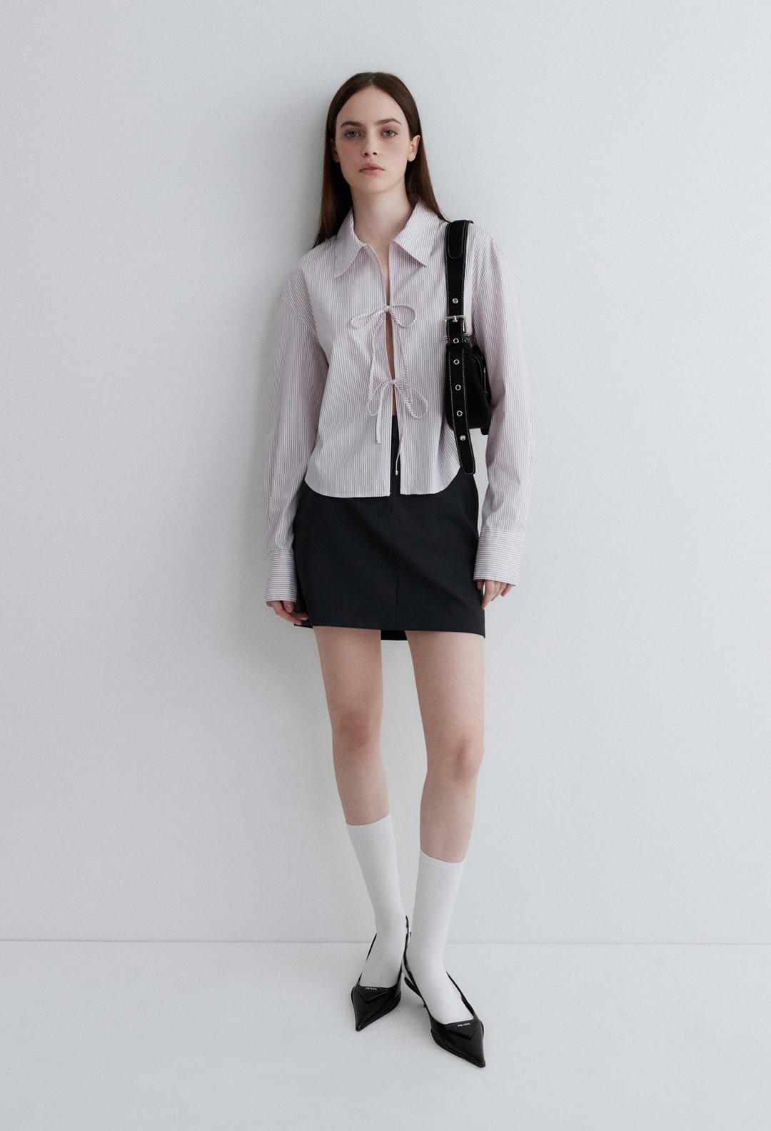 (우먼)프론트 리본 스트랩 셔츠 핑크