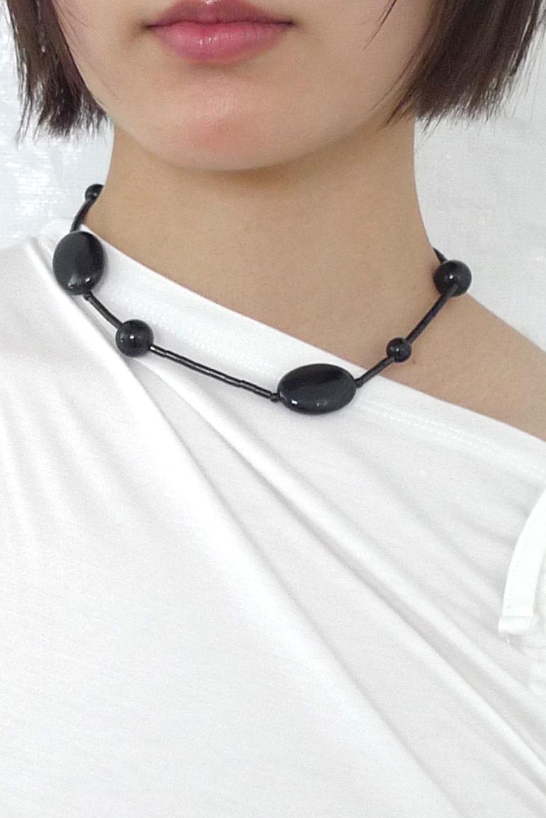 베르크서울 ONYX BALL NECKLACE