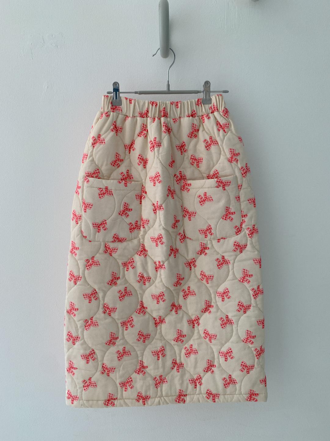 (MADE BY SOVEL) 리본 누빔 스커트 1color