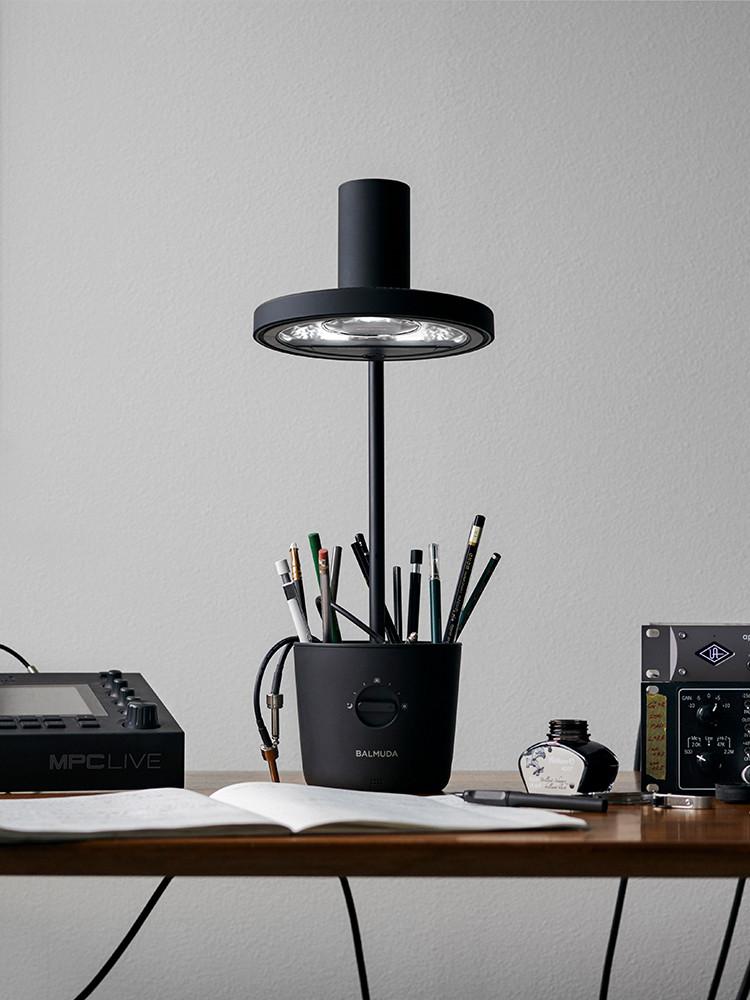 발뮤다 더 라이트 블랙