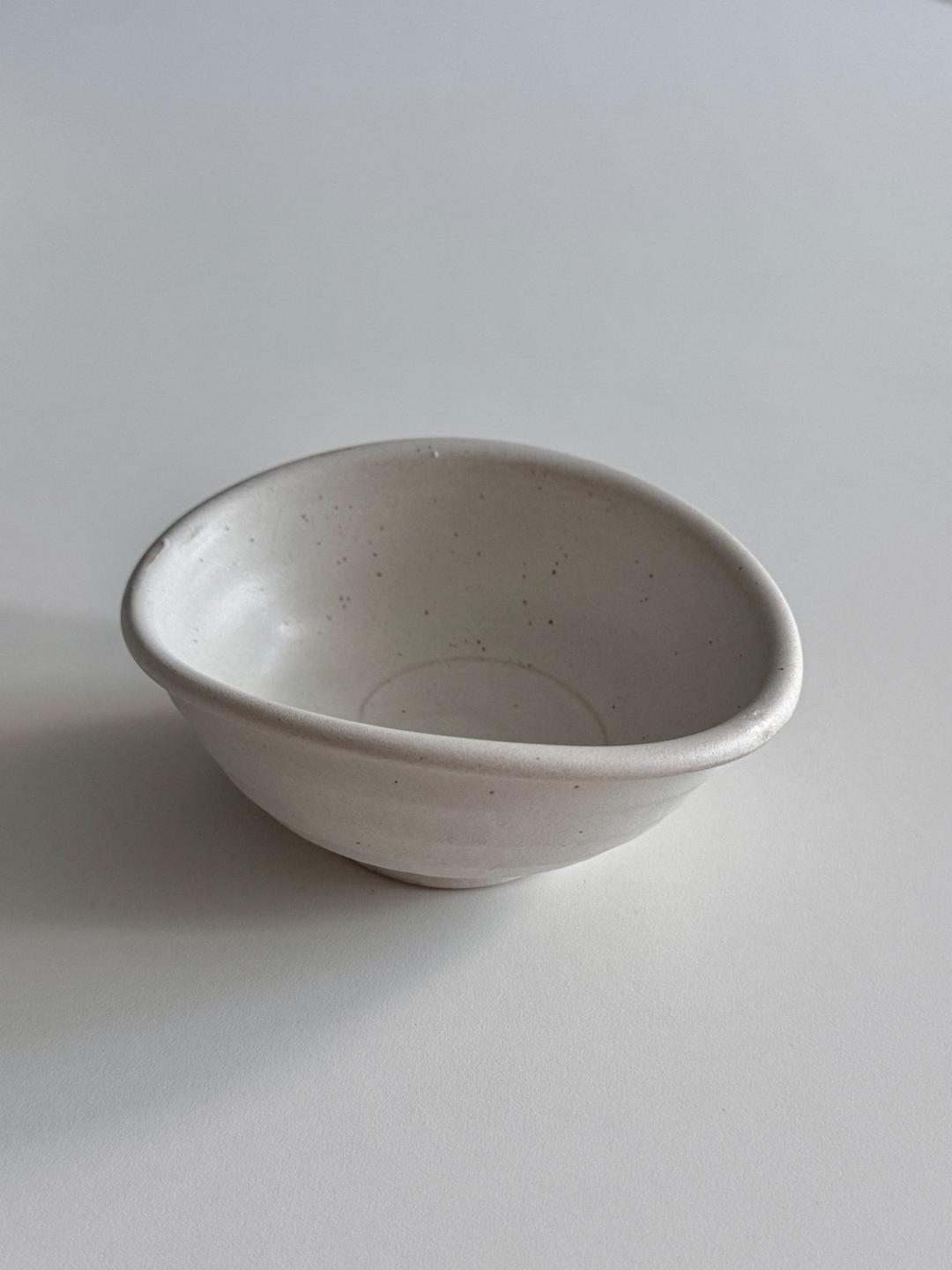 Porcelain Pearl Sauce Bowl