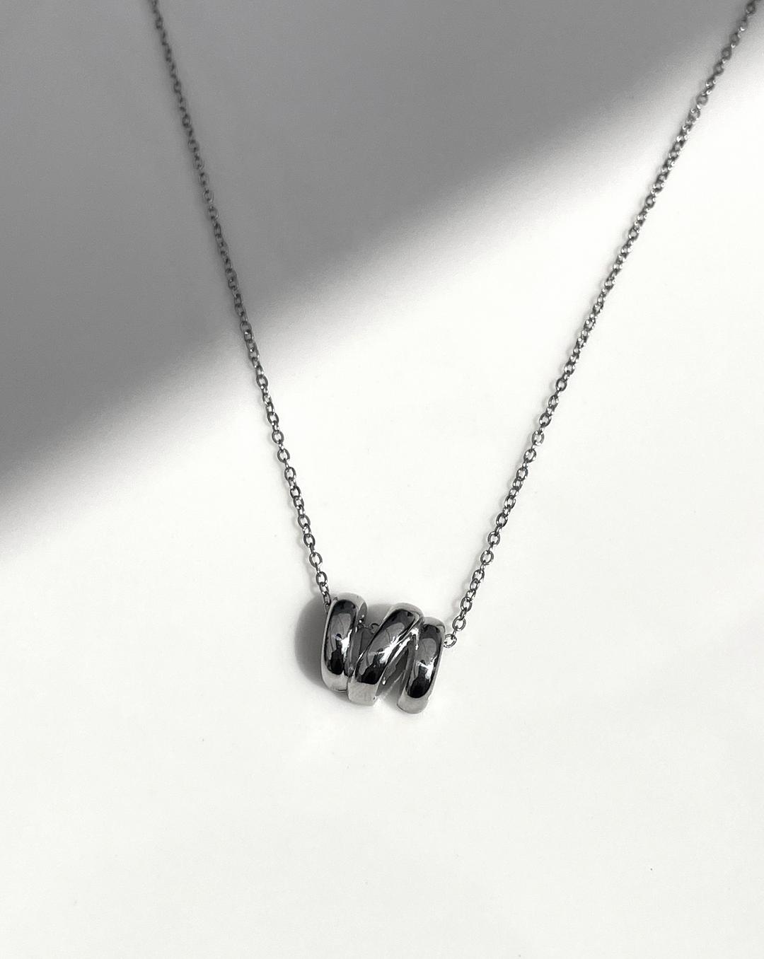 [N30] Tunnel Necklace