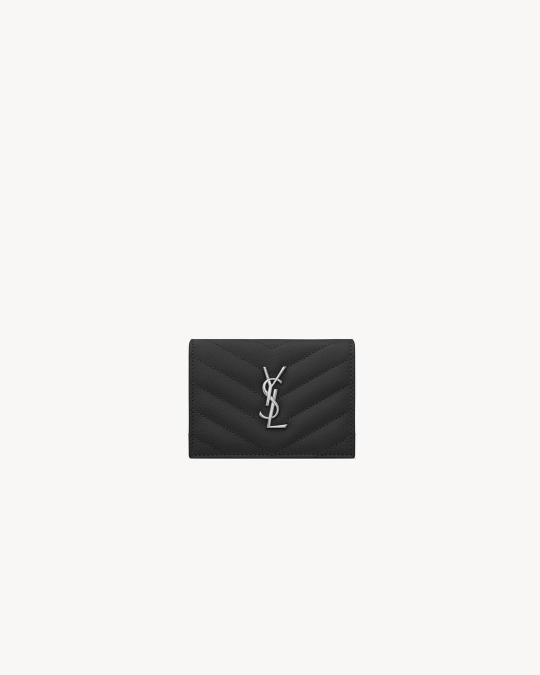 그랑 드 뿌드르 엠보스드 가죽 소재의 CASSANDRE SAINT LAURENT MATELASSÉ 카드 케이스 | Saint Laurent | YSL.com