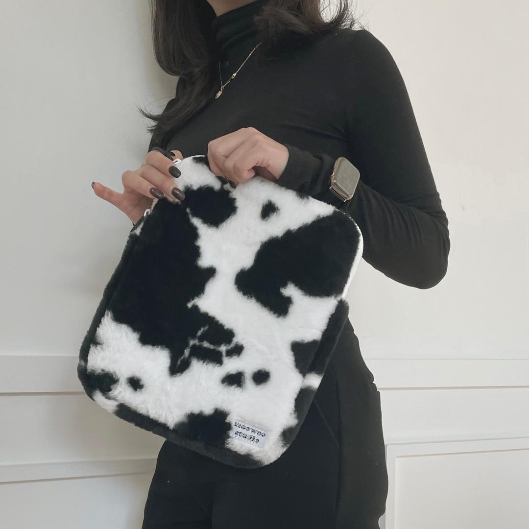 무우스튜디오 밀크 카우 아이패드 파우치 11인치