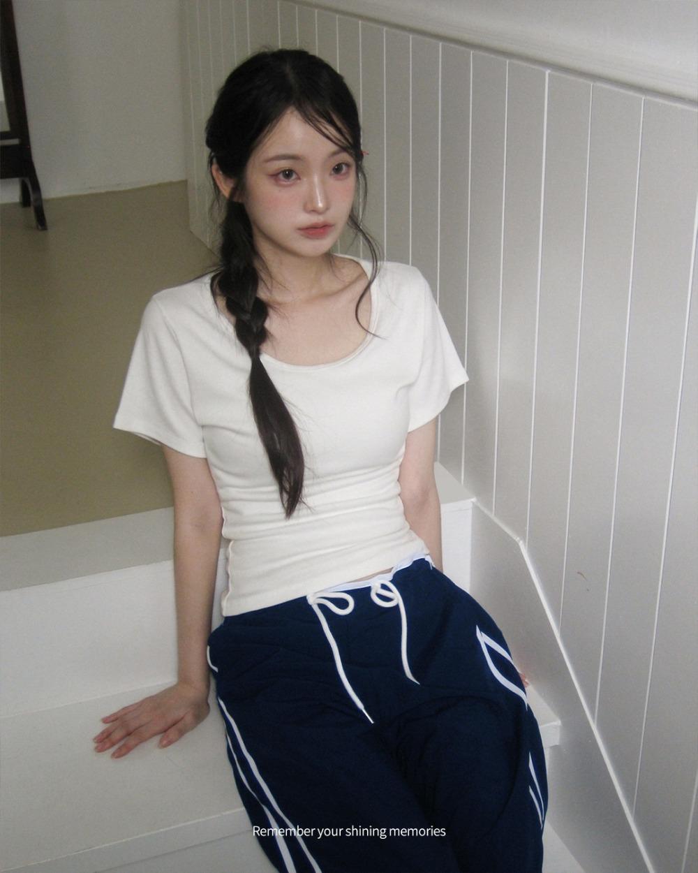 [모달37%] modal u-neck slim short-sleeved t