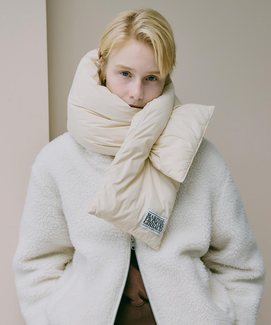 CLASSIC LOGO PADDED MUFFLER ivory