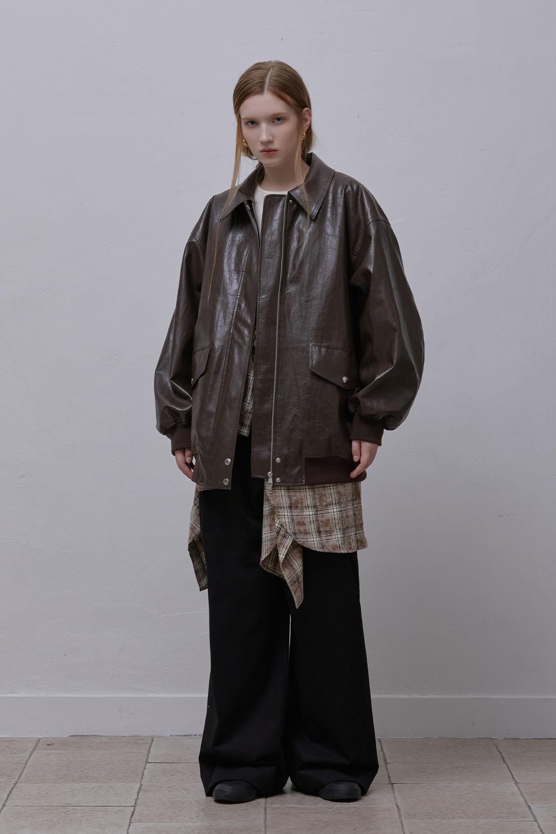 Oversized vegan leather blouson (Brown)