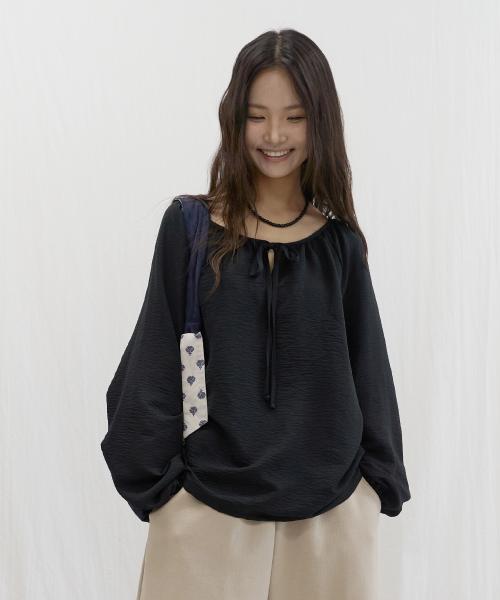 Daily Shirring Blouse (Black)