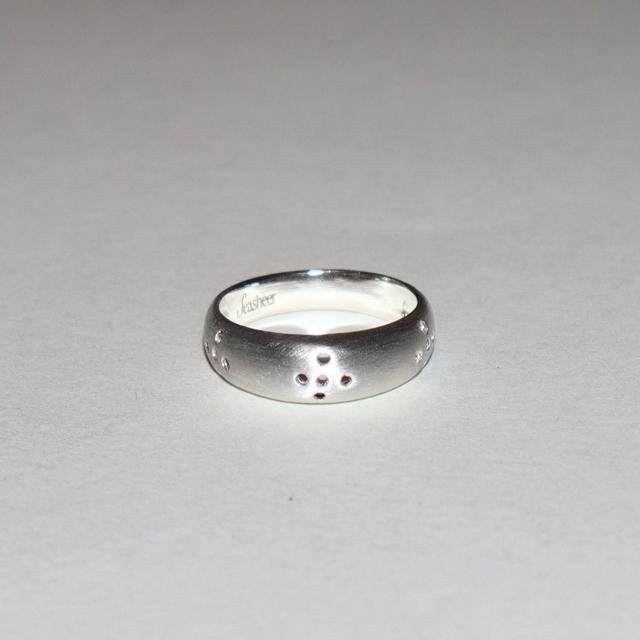 GIRLISH CROCHET RING