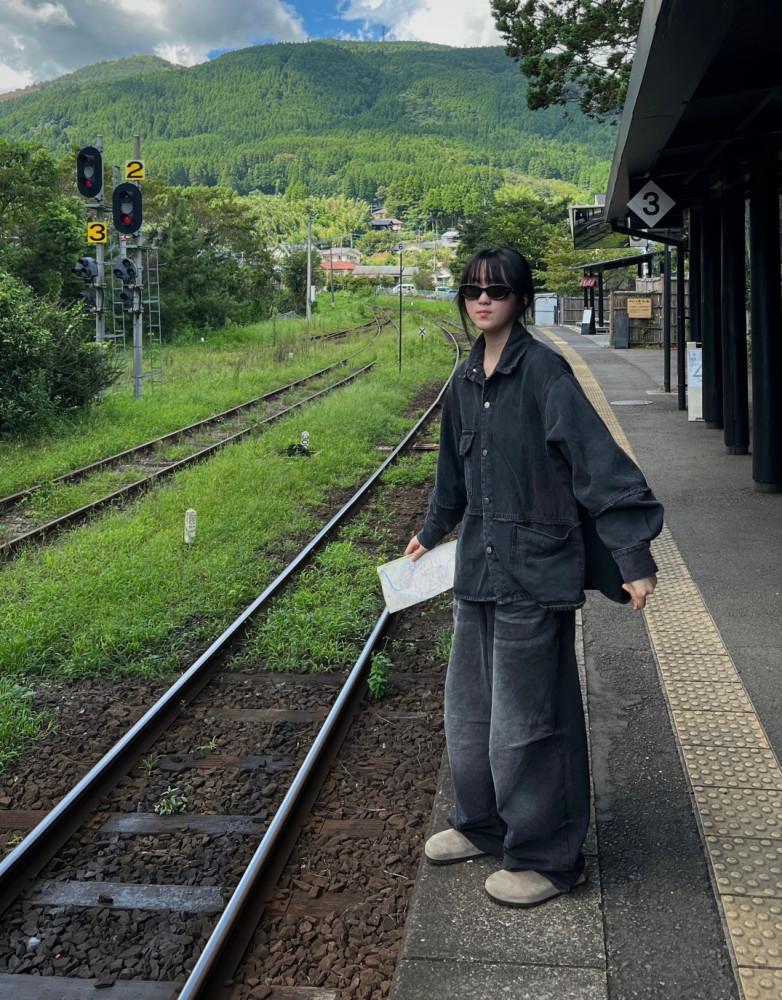 빈티지 포켓 니들 데님 자켓