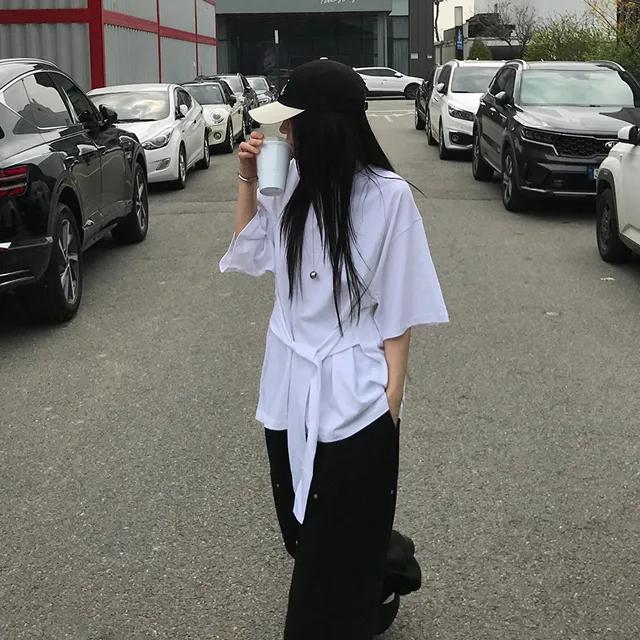 오버 스트랩 티셔츠