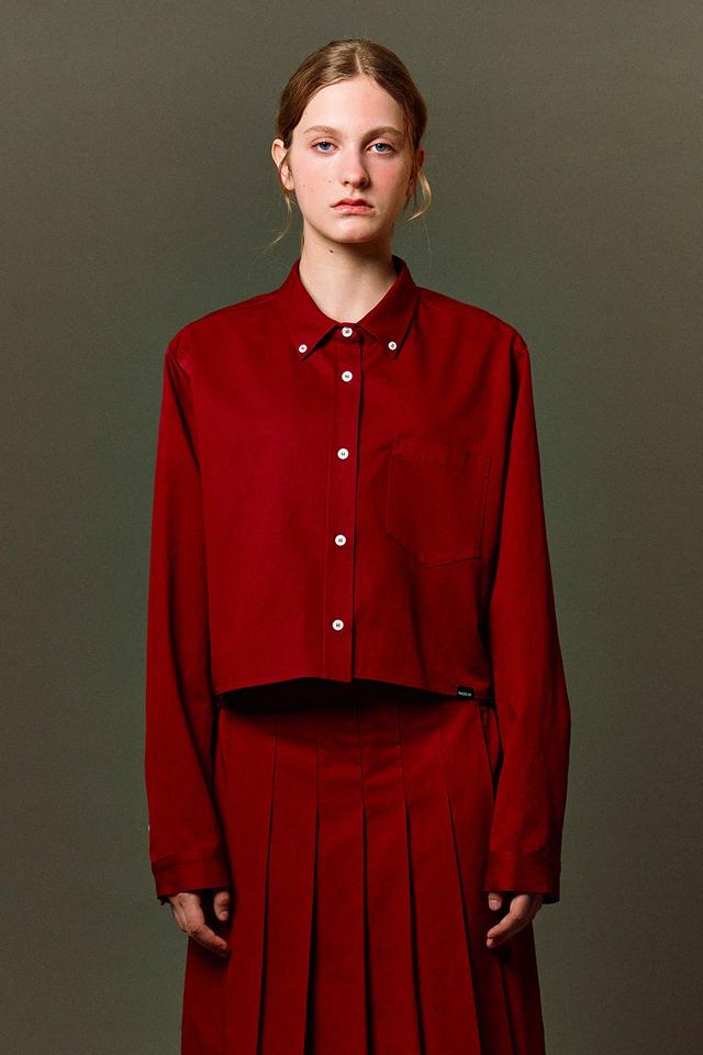 minimal cropped shirt (red wine)