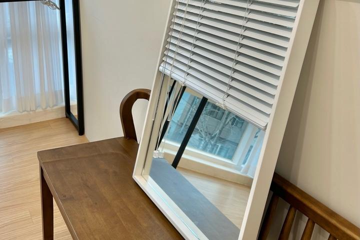 [단독] 블라인드 미러 원목 화장대 인테리어 거울 (마카펜 증정)