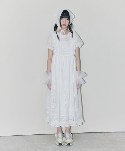 Petal Lace Puff Dress (white)