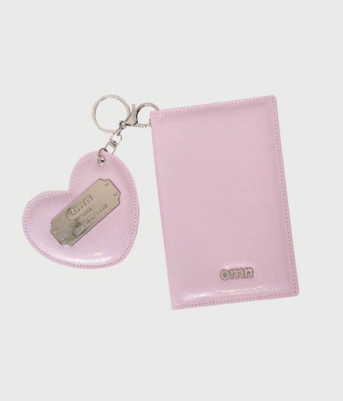 memory passport wallet [pink]