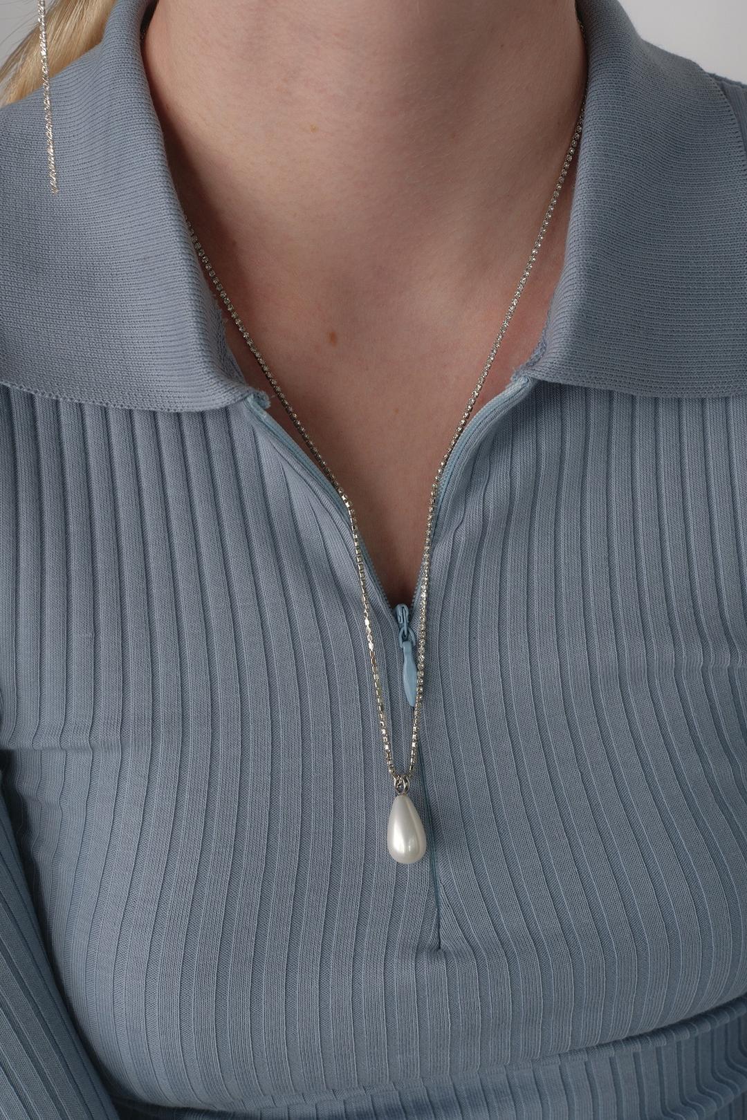 Teardrop Pearl Pendant Necklace