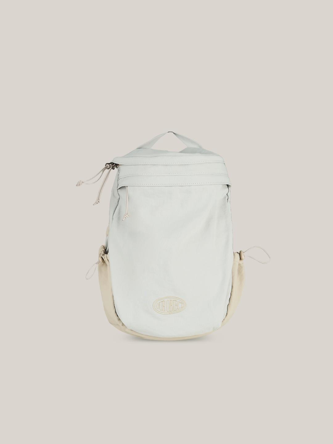 ADVENTURE BACKPACK  [ PALE GRAY ]