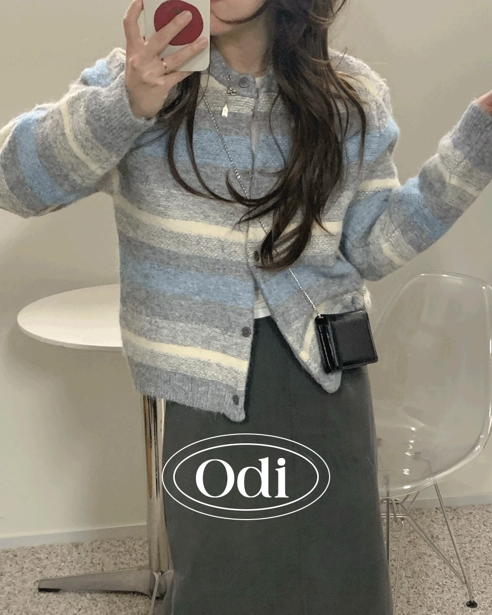 파레트 스트라이프 헤어 라운드 가디건