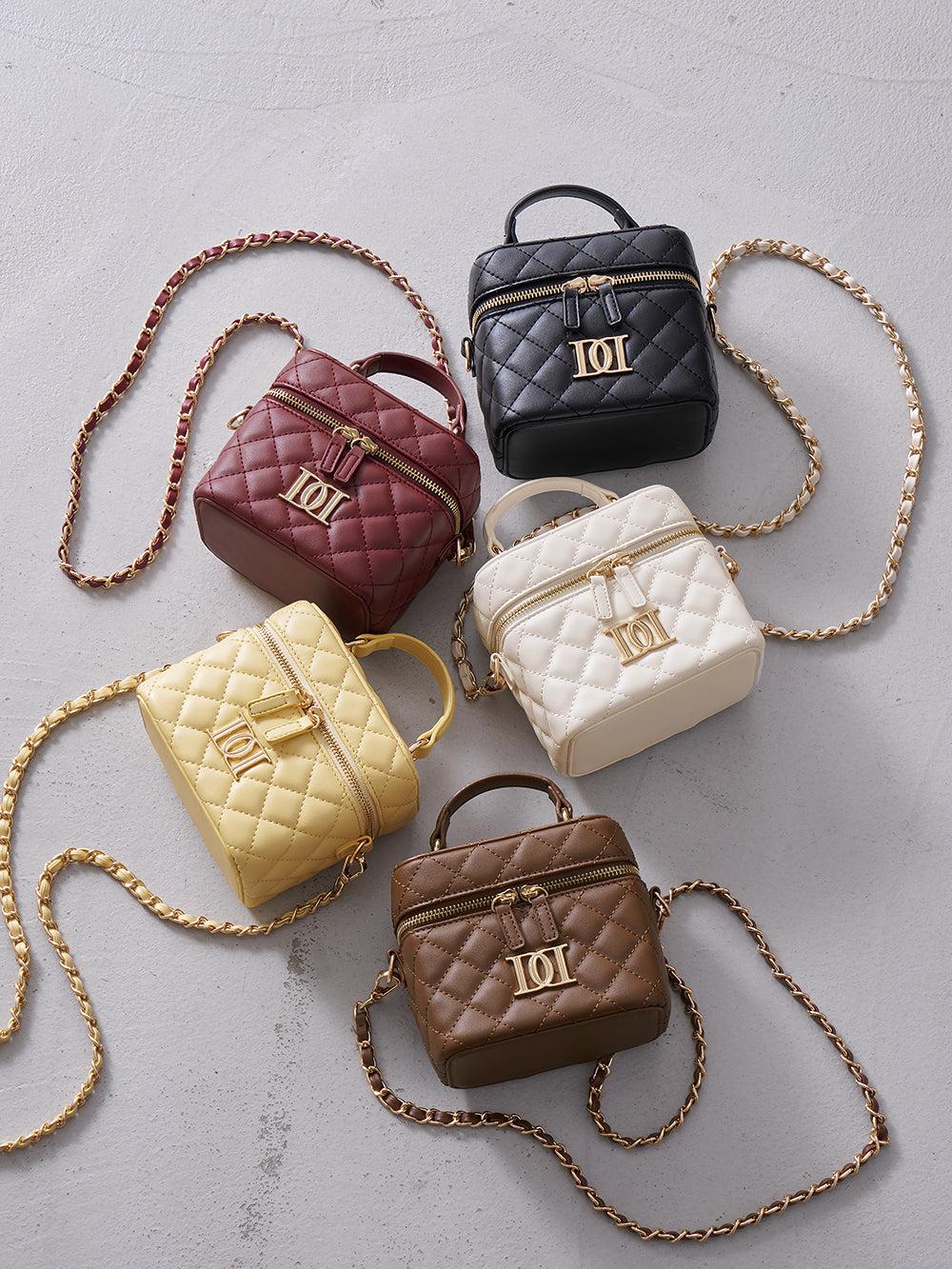 【ゴールドパーツ】キルティングスクエアミニバッグ