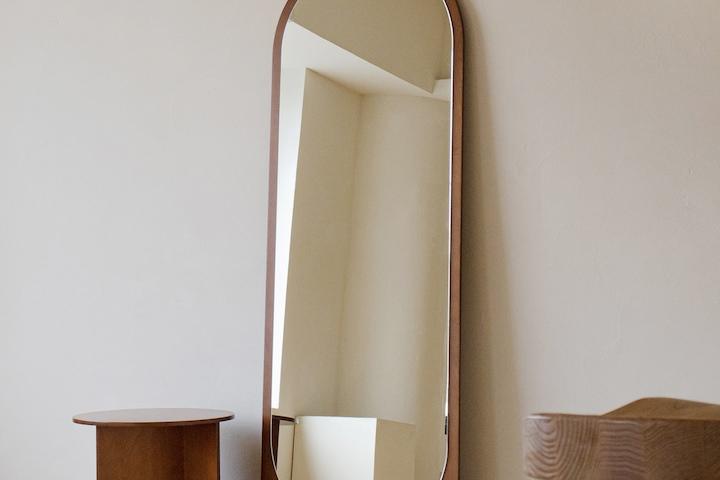 우디 원목 아치형 전신거울 2colors 포토존 드레스룸거울 현관거울 벽걸이전신거울