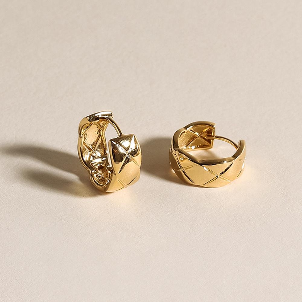 실버925 샤 체크 엠보싱 볼드 원터치 링 귀걸이