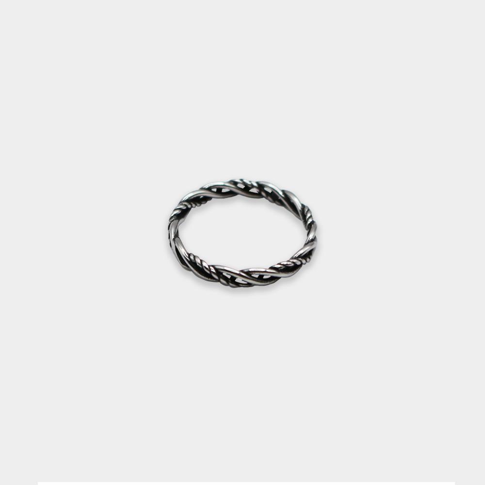 Twist Diverse Cord Ring