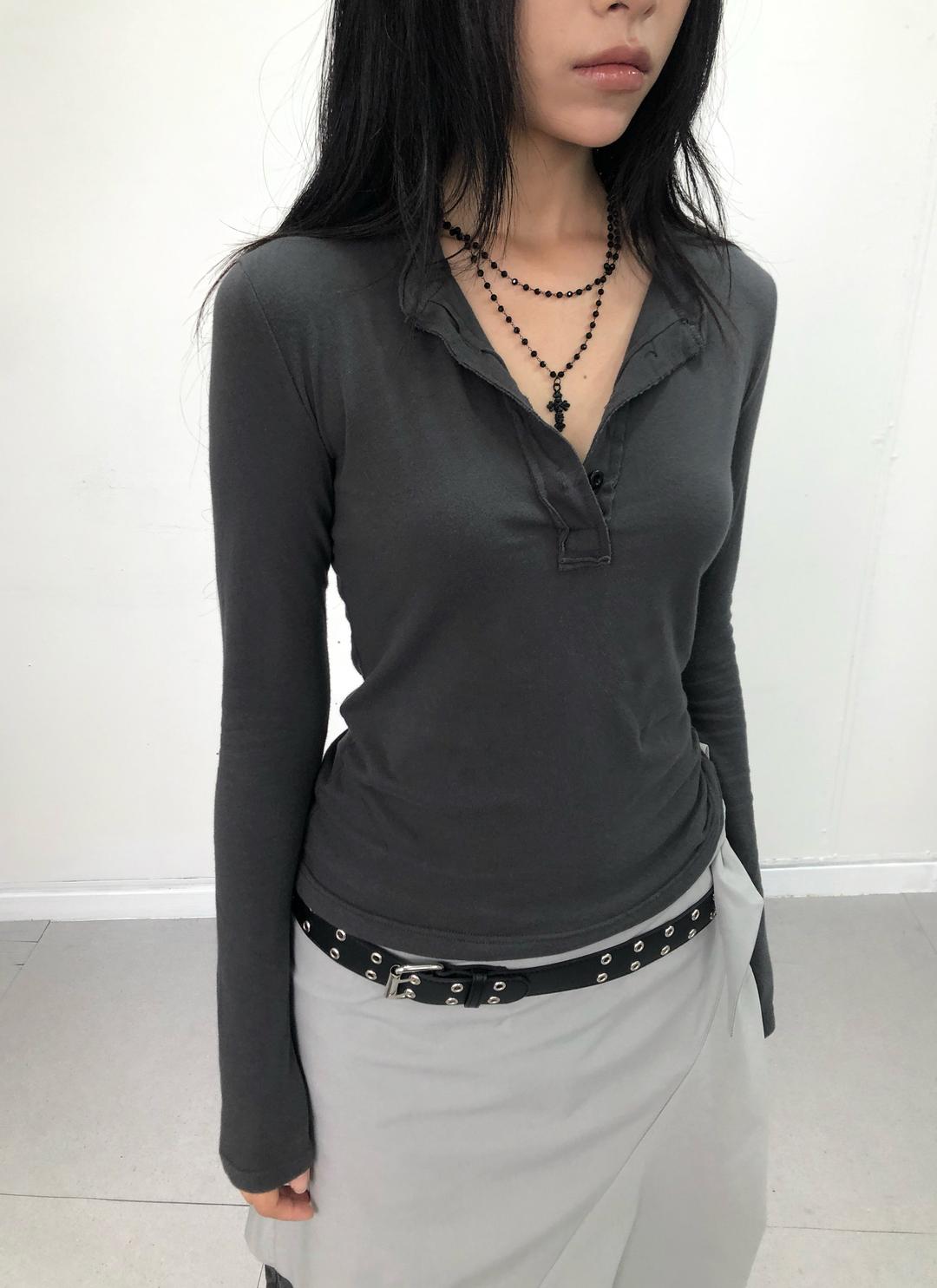 이이알하우스 Open neck tee (3C)