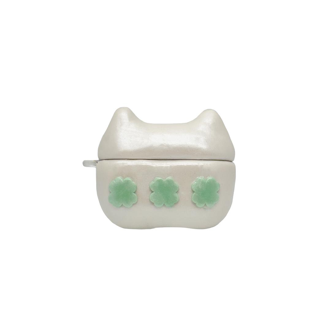Clover Cat case