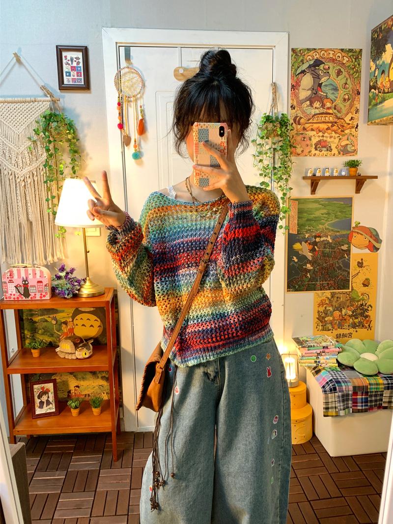 Rainbow color knit