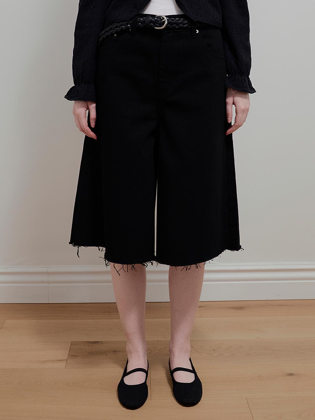 COTTON WIDE BERMUDA PANTS - BLACK