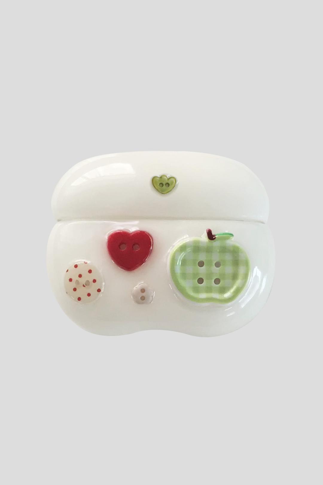 airpods button case (green apple)
