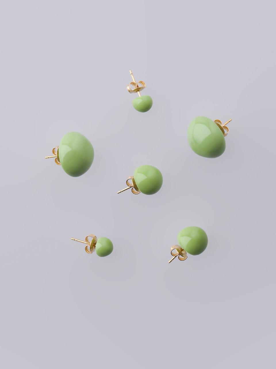 피스타치오 그린 폼폼 귀걸이