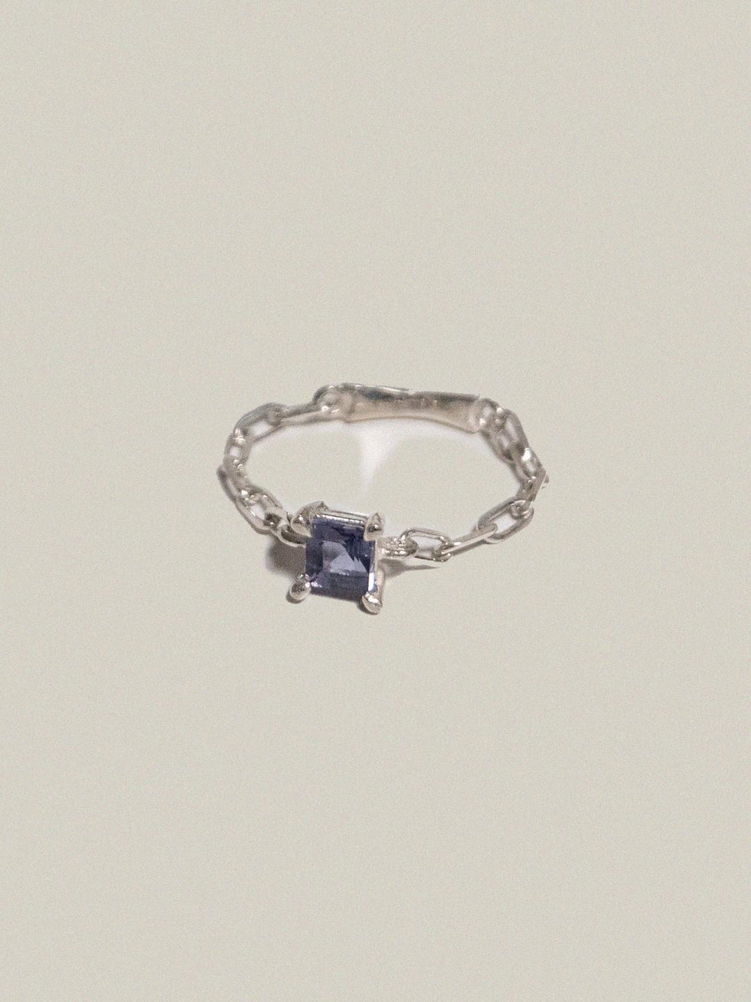 Iolite Chain Ring