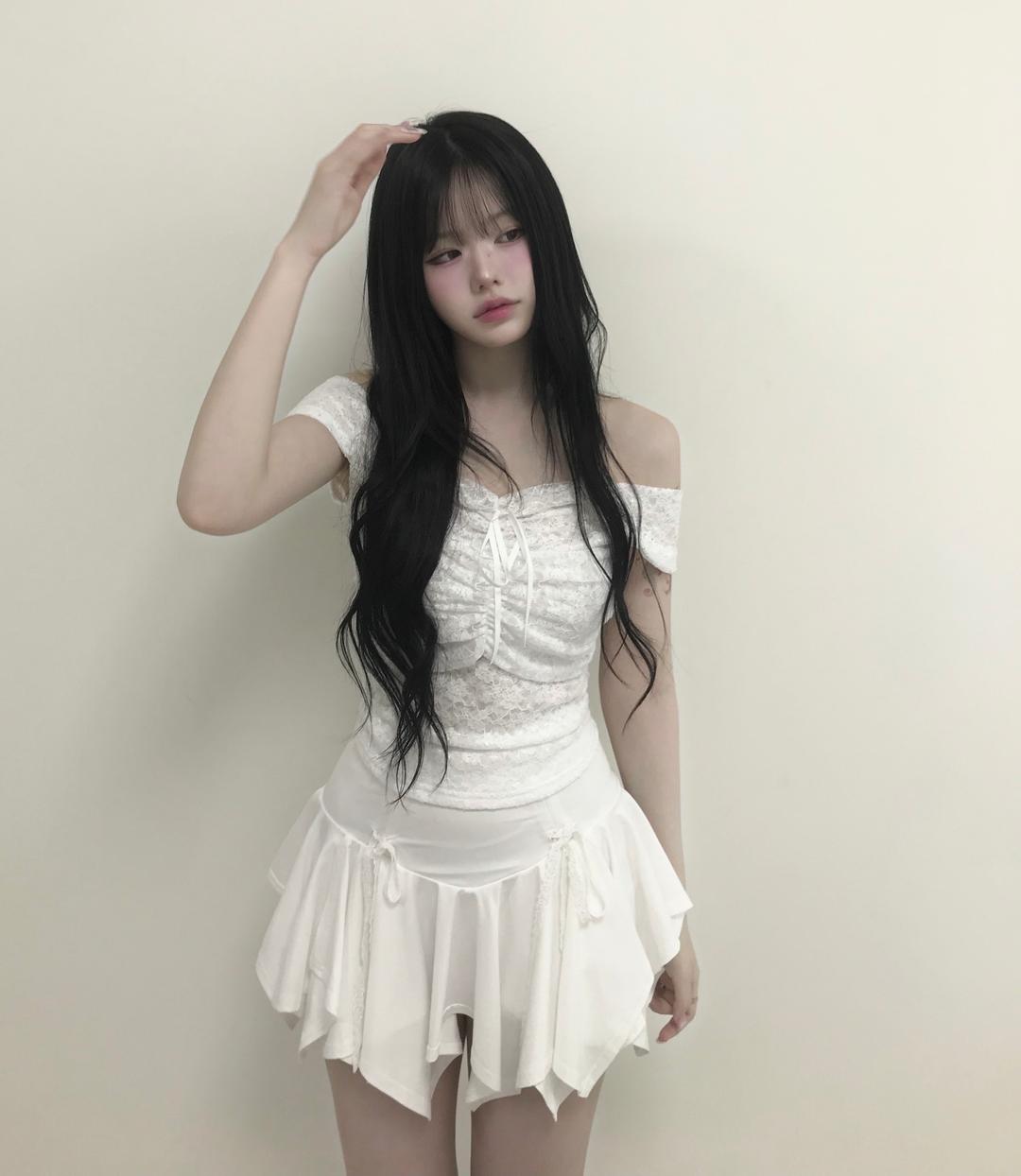 ROSY OFF SHOULDER